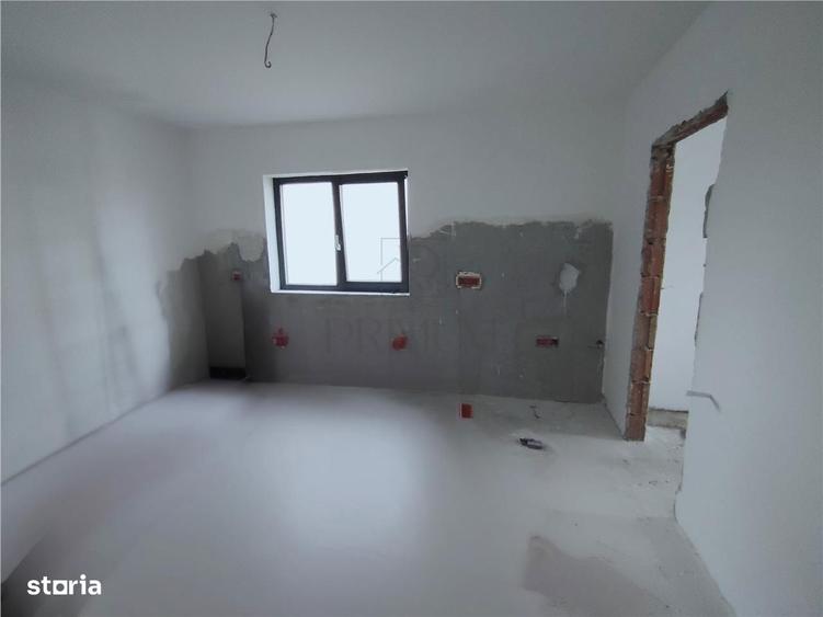 Duplex deosebit - personalizare interioara - compartimentare practica. - 9