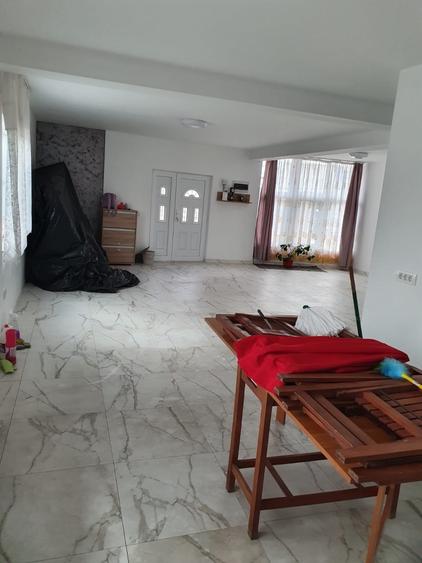 Ovidiu - vilă mobilată , utilată - 8