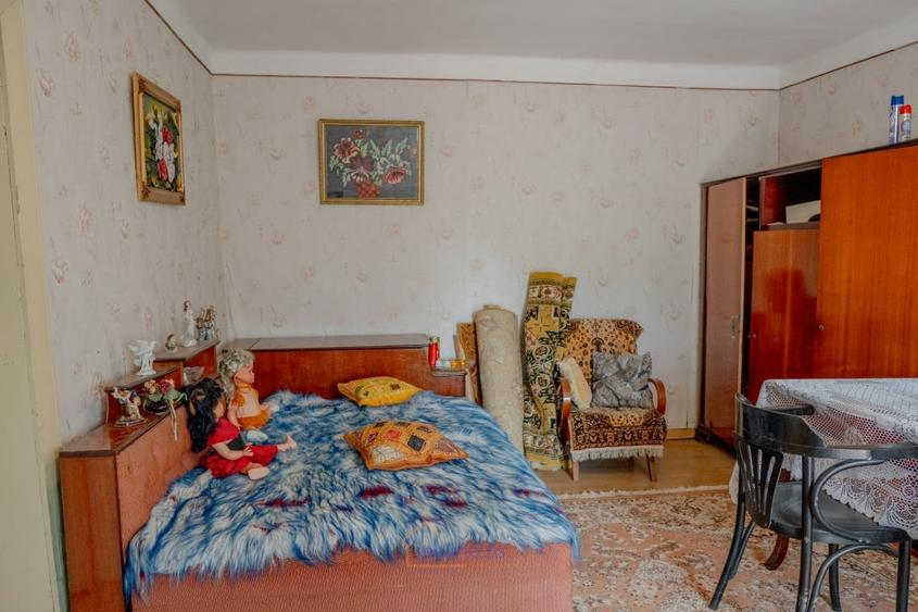 O casa, un teren, mai multe optiuni - Comanesti, Str. Moldovei - 9