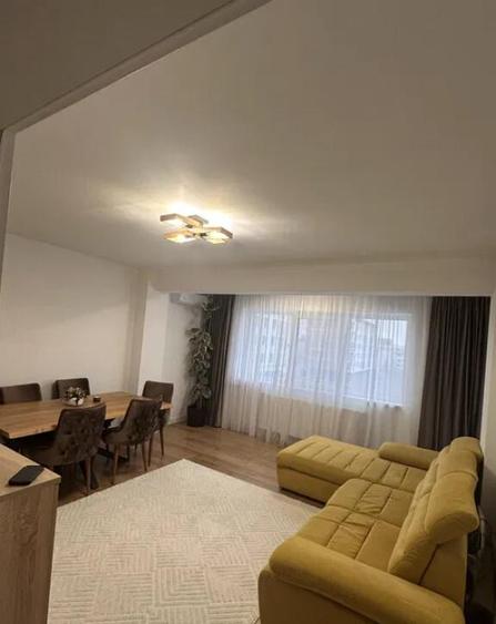 Apartament cu 2 Camere Decomandate Etaj 1 - Zona Burdujeni - 5