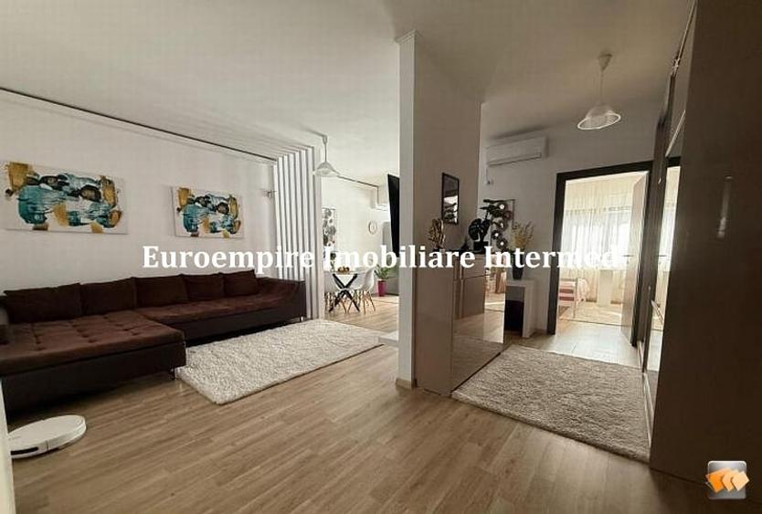 Apartament cu 3 camere decomandat, zona KM 4-5 - 9