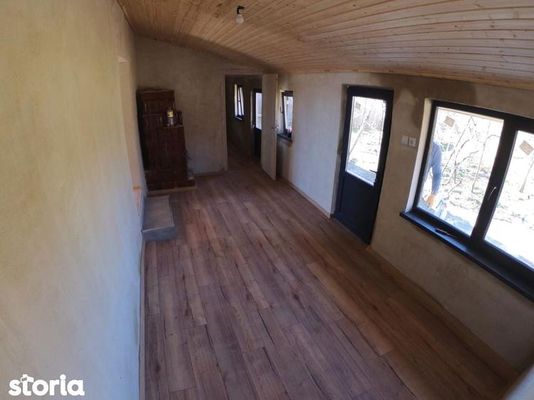 Casa la pret de apartament 4 camere, teren 1770 mp, renovata Ciorani - 9