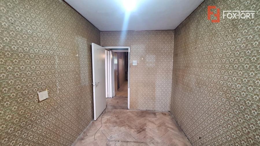Apartament cu 3 camere + boxa, zona Sagului - 3