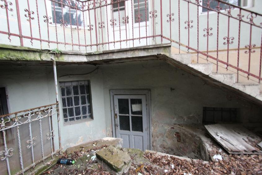 Imobil pretabil cladire de birouri, clinica medicala - Central - 12