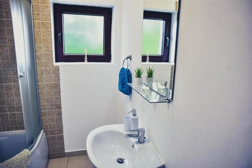 Aleasa Pensiune, pe 1.400 mp teren, in curcubeu montan, Bran - Poarta, Brasov - 28