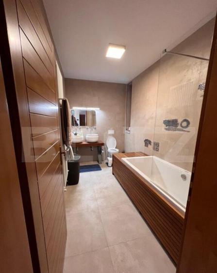 Casa, 5camere, 235mp, zona Schei - 7