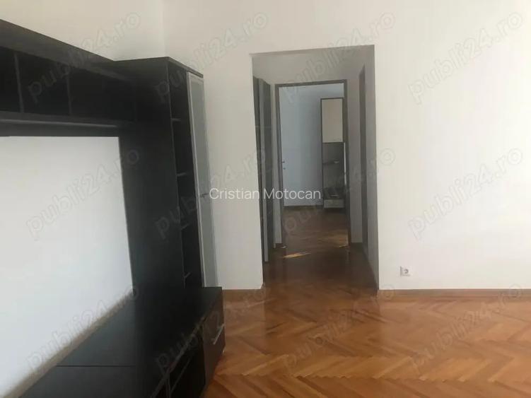 Vind apartament 2 camere zona podgoria,str Traian Mosoiu