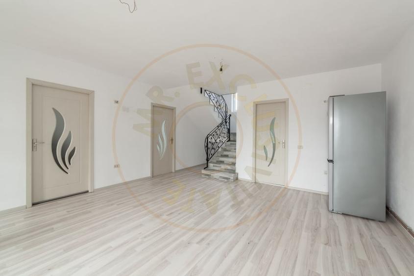 Casa P+M 130 mp, teren 818 mp – Calinesti, AG - 2