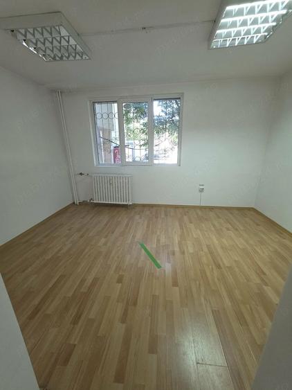 Spațiu comercial, de 64 mp, în Alexandru Obregia