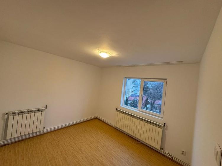 Vand apartament cu 3 camere - 8