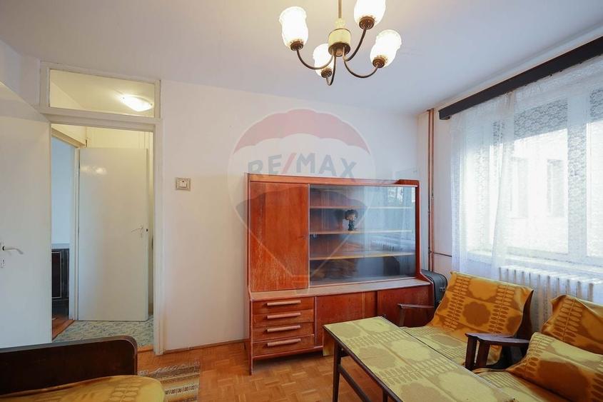 Apartament 3 camere, ultracentral, pod Decebal, et. 3, de vânzare - 26