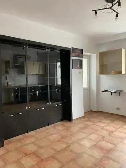 Inchiriez apartament 3 camere nemobilat Bucuresti Sector 2 zona Pantelimon Morarilor - 10