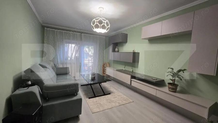 Apartament de vanzare, cu 4 camere, 78 mp, zona Micro17 - 10