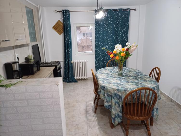 Tineretului -C.R.Motru -2 camere - 3