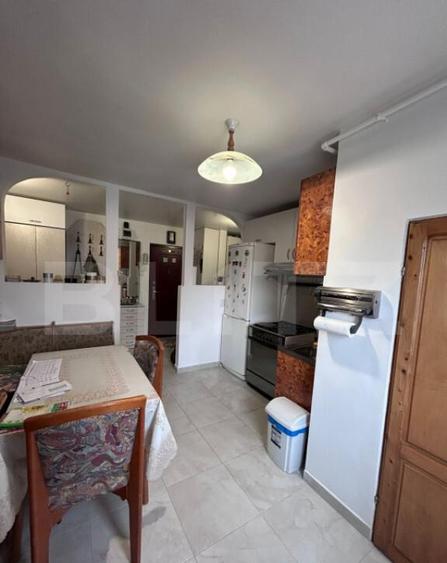 Apartament cu 2 camere, 55 mp, decomandat, zona Stefan cel M - 5