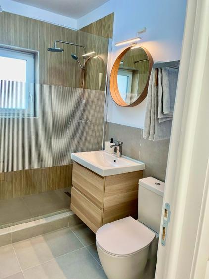 Apartament cu 2 camere decomandat în Florești