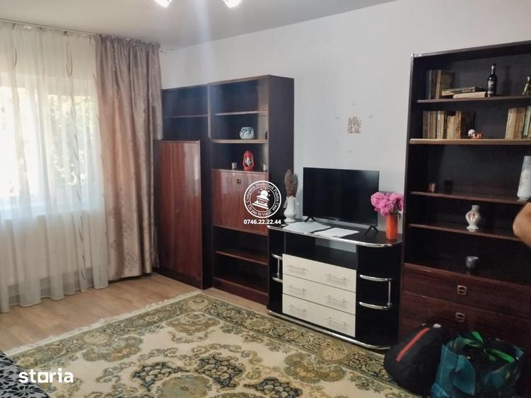 Apartament cu 2 camere decomandat de inchiriat Nicolina 2, Stra - 2