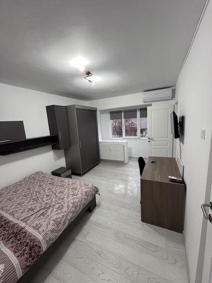 Garsoniera 1 mai renovata - 4