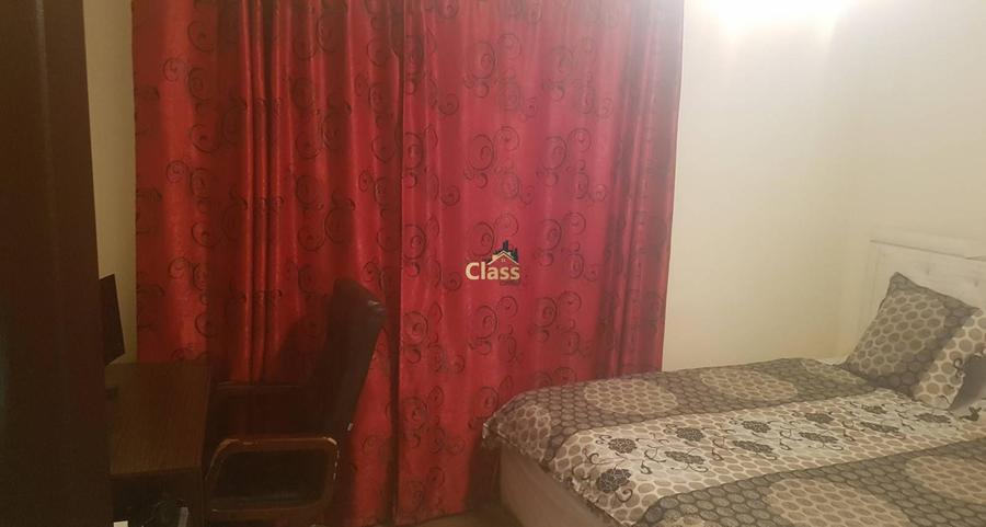 Apartament cu 2 camere semidecomandat, mobilat în Semicentral