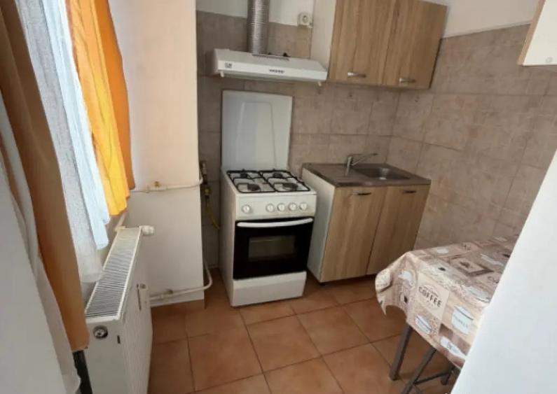 Garsoniera semidecomandata, 25 mp, zona Lapus - Podul Electr - 3