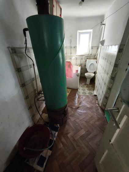 Casă Tradițională cu Teren Generos în Valu lui Traian - 6