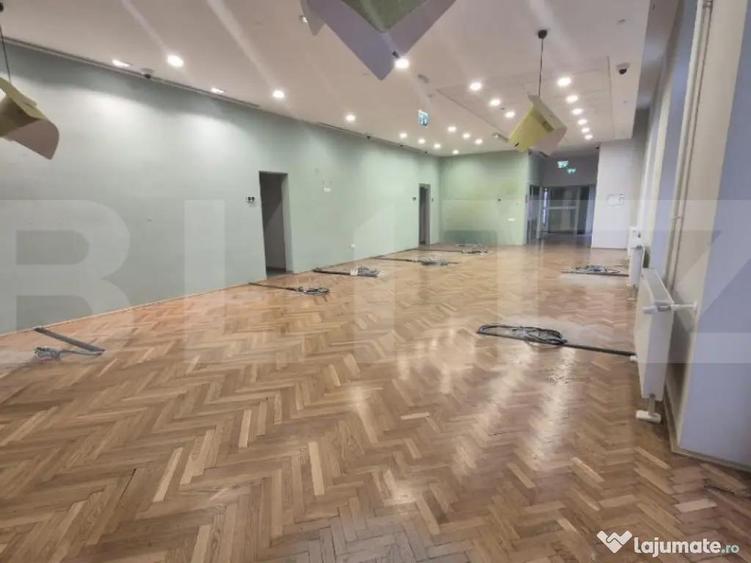 Inchiriere sediu bancar, 284 mp, zona ultracentrala - 1