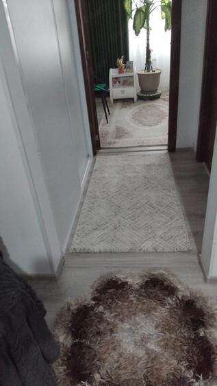 Vand apartament 2 camere supraveghere 56 m patrati in zona cina et 2 cu balcon de 4 60 m - 1