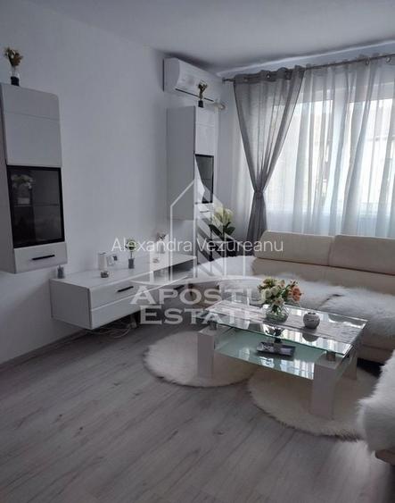 Apartament cu 3 camere semidecomandat, mobilat în Spitalul Județean Apartament cu 3 camere semidecomandat, mobilat în Spitalul Județean