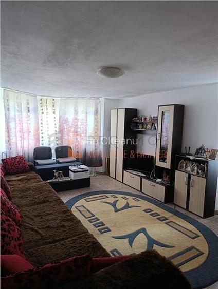 Casa tip S+P+M zona Spataru