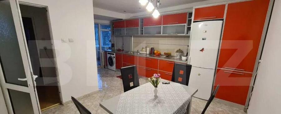 Apartament de vanzare, cu 4 camere, 120 mp, etaj intermediar - 5
