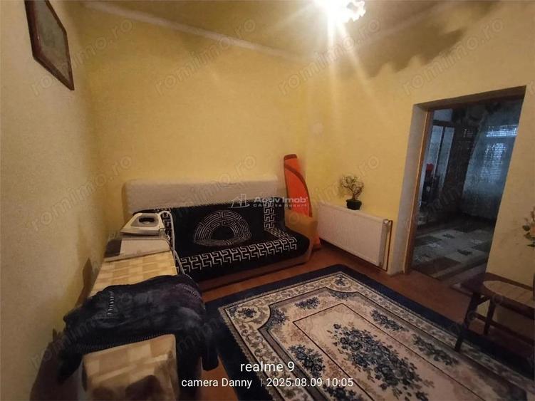 Resita Muncitoresc Casa Zona Lini #537;tit #259; - 4