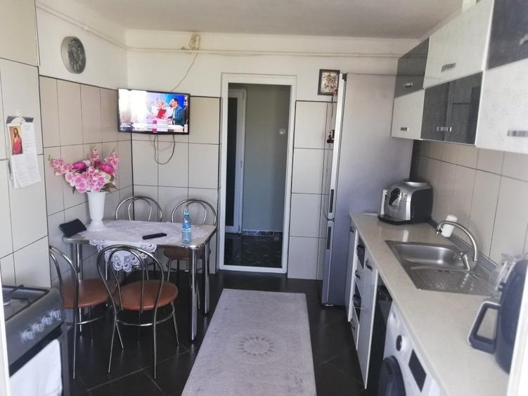 Vanzare 3 camere - Imobiliare MAXICONFORT - 8