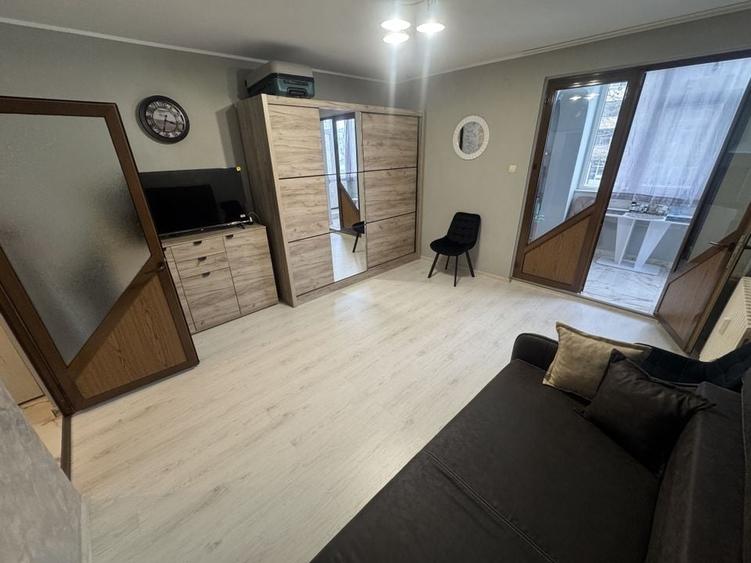 Garsonieră / Studio zona Far - 1