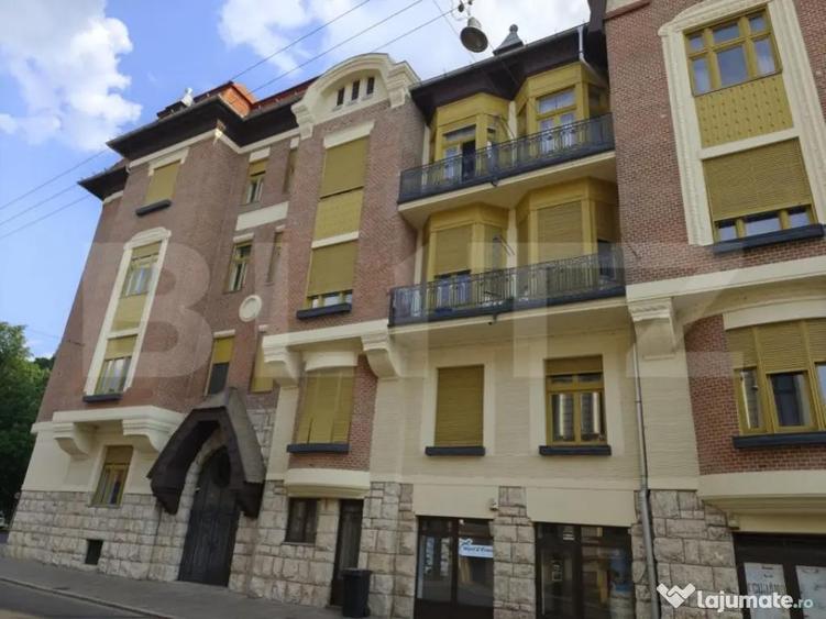 Apartament renovat complet situat in zona ultracentrala in c - 1