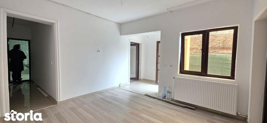 Medeea Casa cu 5 camere Teren 220 mp. ideal locuinta sau sediu firma ! - 8