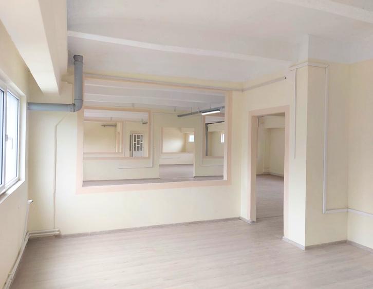 Închiriere birou compartimentat, str. Uzinelor -  258 mp - TRC Park Oradea Vest - 1