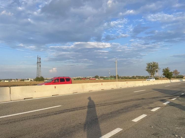 Vand teren 5 mii mp  deschidere DN - 6