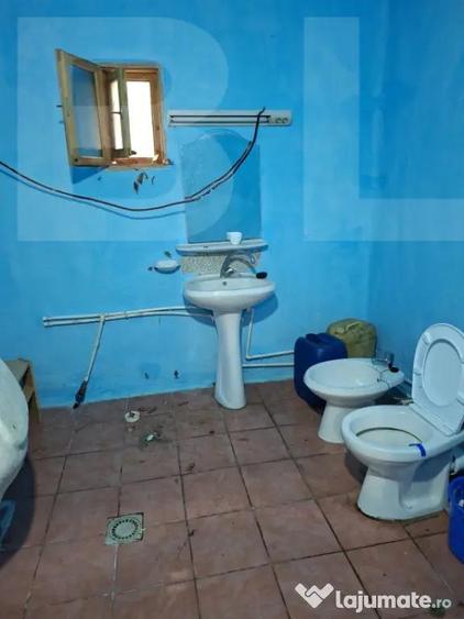 Casa de vanzare, 4 camere, 140 mp - in Costiu - 3