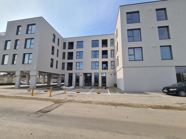 Apartament luminos,  zona  buna, bine compartimentat, mobilat, prima inchirere. - 1