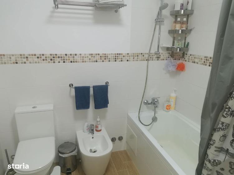 Casa bifamiliala (2 intrari individuale) 258mp la 3 minute de Focsani. - 6