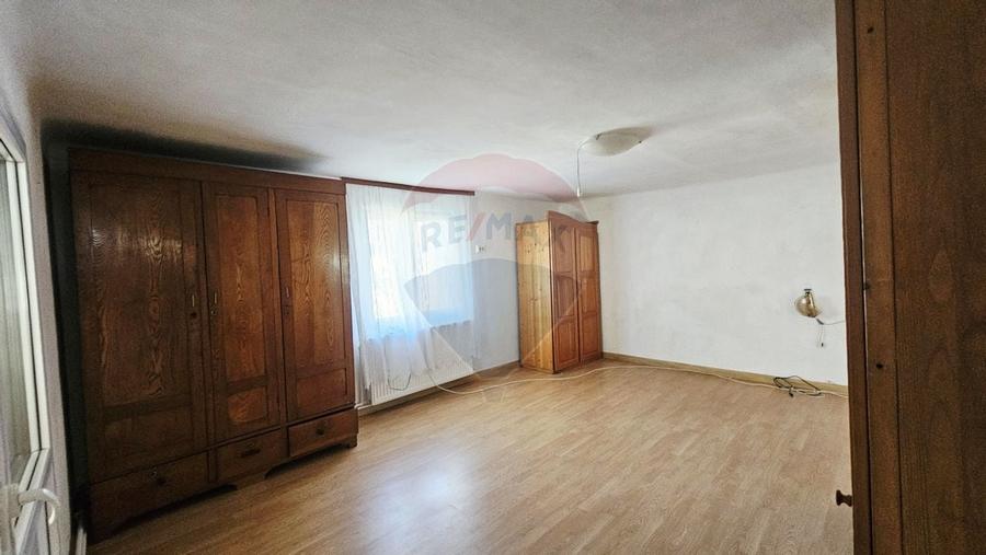 Apartament cu 3 camere de vânzare în zona Central - 1