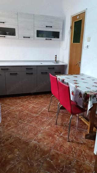 De inchiriat 3 camere Tineretului - 5