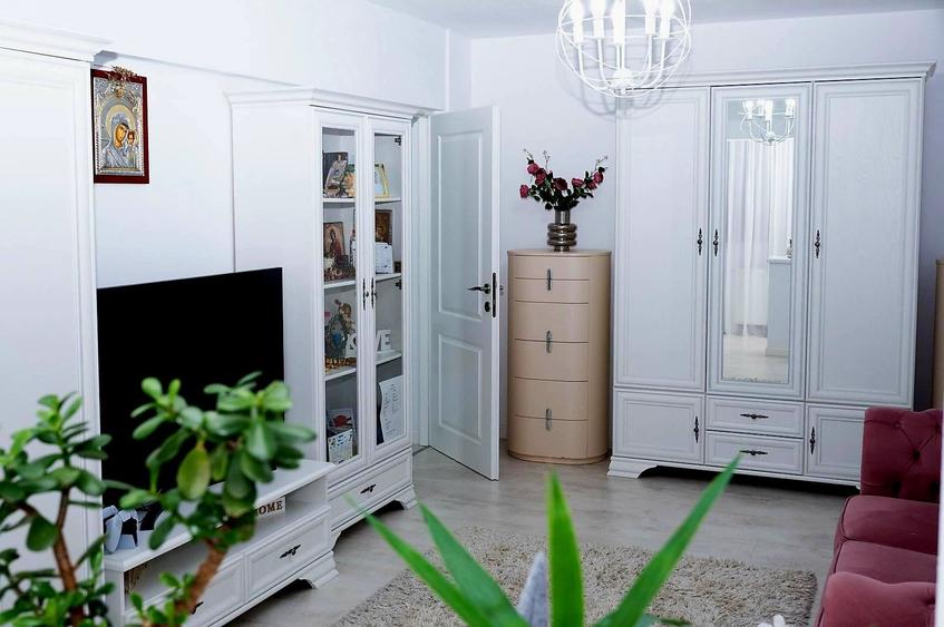 2 camere Eremia , RENOVAT / mobilat / utilat , finisaje superioare ! - 6