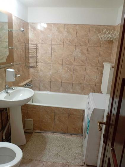 Inchiriez apartament 2 camere, zona Mercur, cartier Cetate - 4