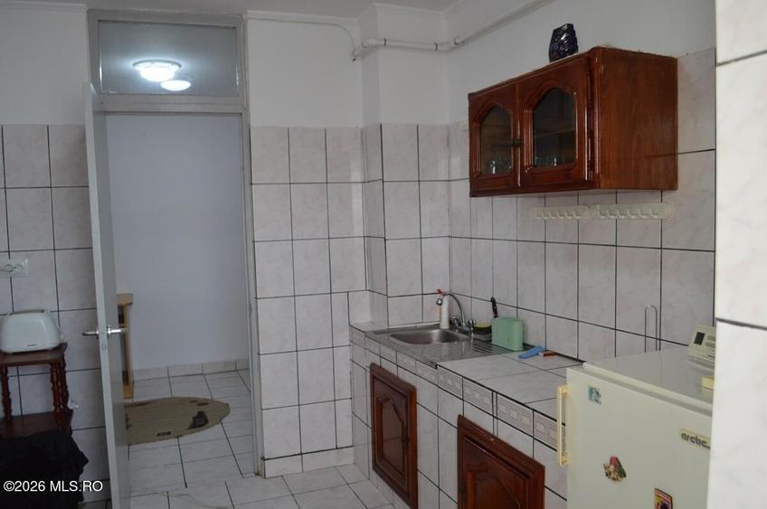 Bascov - Centru, Apartament 2 Camere Decomandat, Etaj 2 - 9
