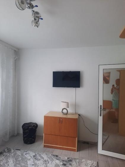 Inchiriez apartament 2 camere - 1