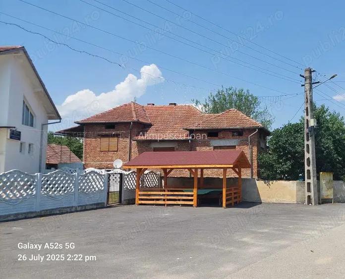 Casa cu gradina