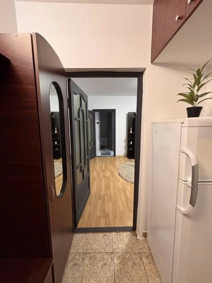 Apartament cu 2 camere,  etajul 2/4, zona Alexandru cel Bun - 6