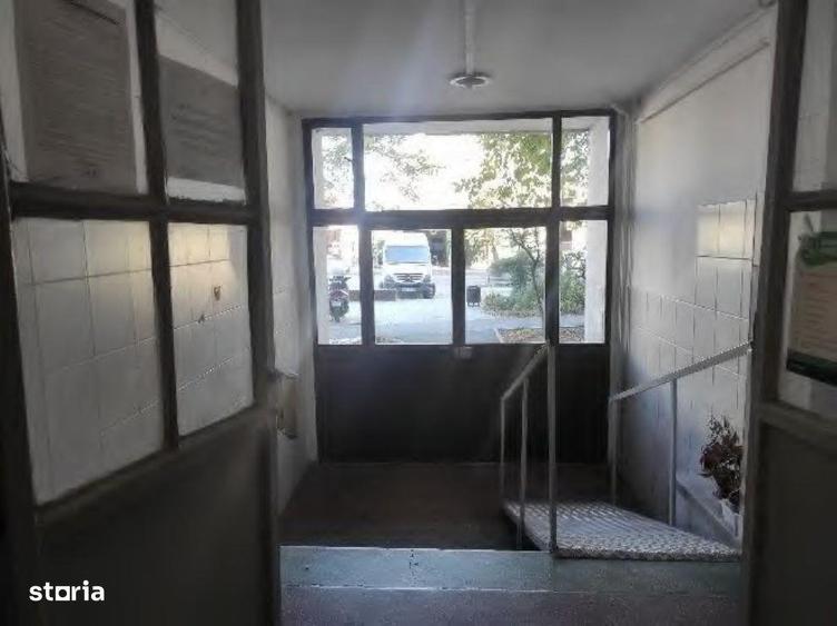 COTA 3/8 din apartament 3 camere bdul Uverturii - 4