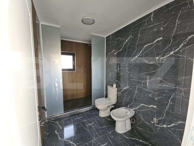 Vila superba, 4 camere, in zona Hlincea - 13